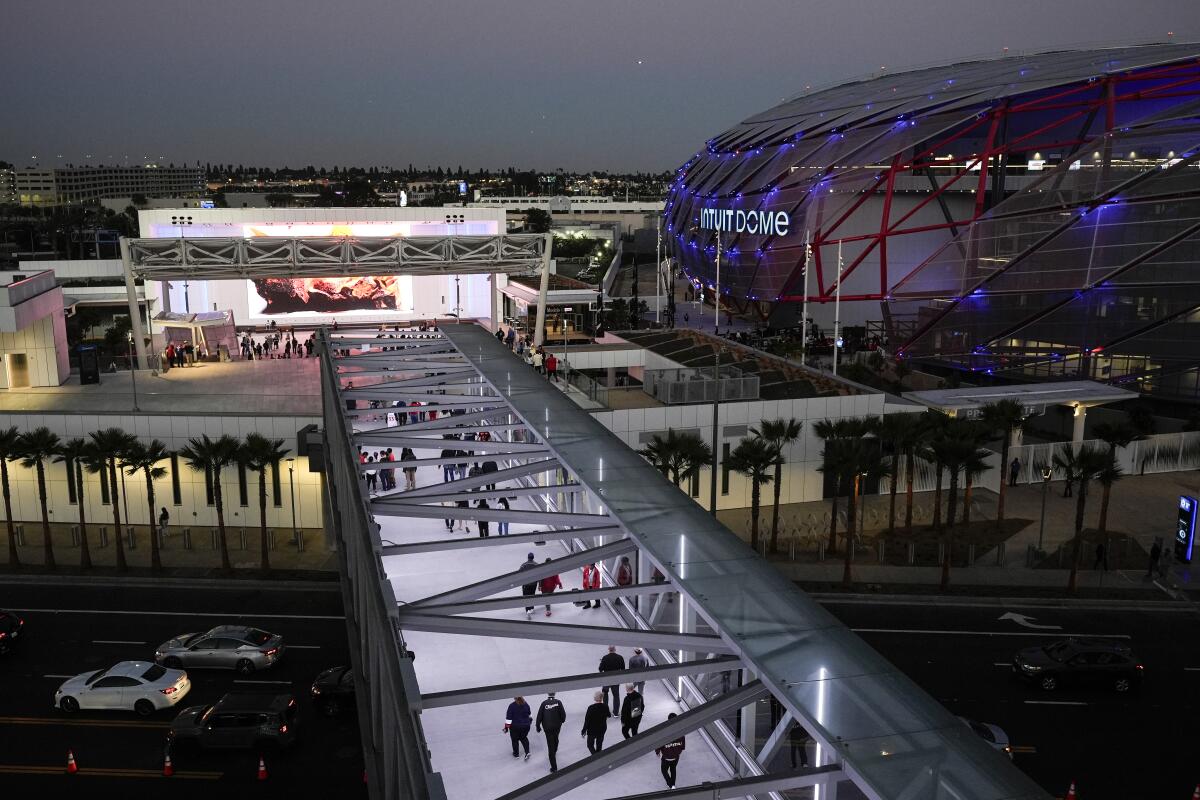 Los Angeles Clippers vs Sacramento Kings - Parking Only!